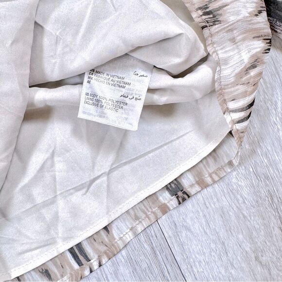 Printed Off the Shoulder Long Sleeve Top XS - Picture 3 of 6